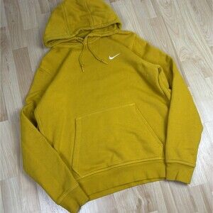 Men’s Y2K Nike Essential Hoodie / Embroidered / Yellow / Size Medium